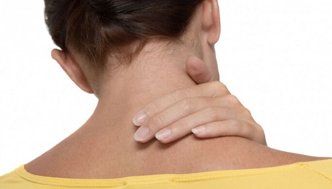 Perché il collo fa male e cosa fare